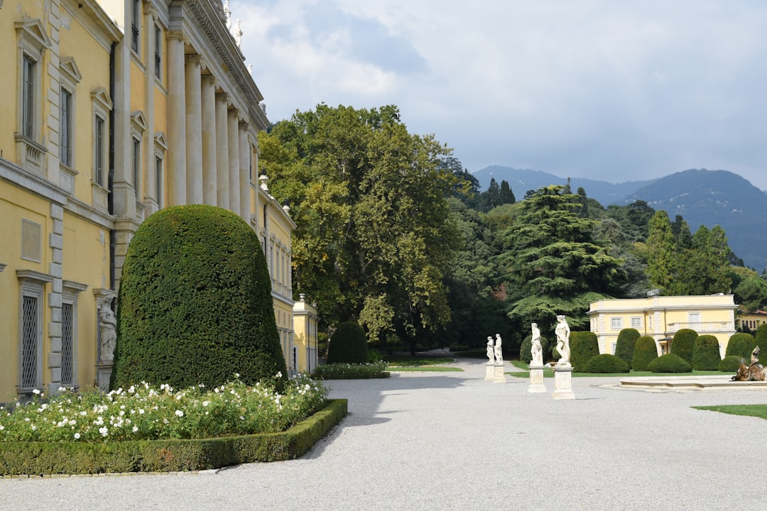 Alles wat je wilt weten over een villa: luxe wonen en ruimte